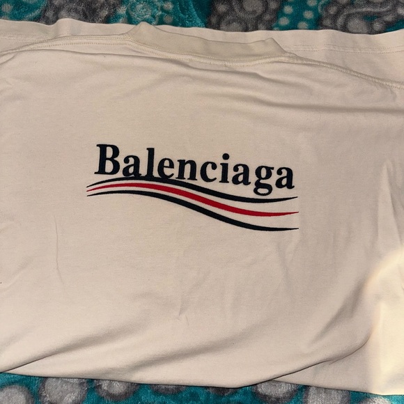 Brand new Balenciaga campaign t shirt - Picture 6 of 10